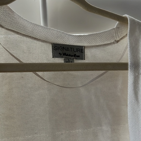 Signature By Robbie Bee Delicate White Cardigan Lace Detail Shrug - Picture 2 of 7